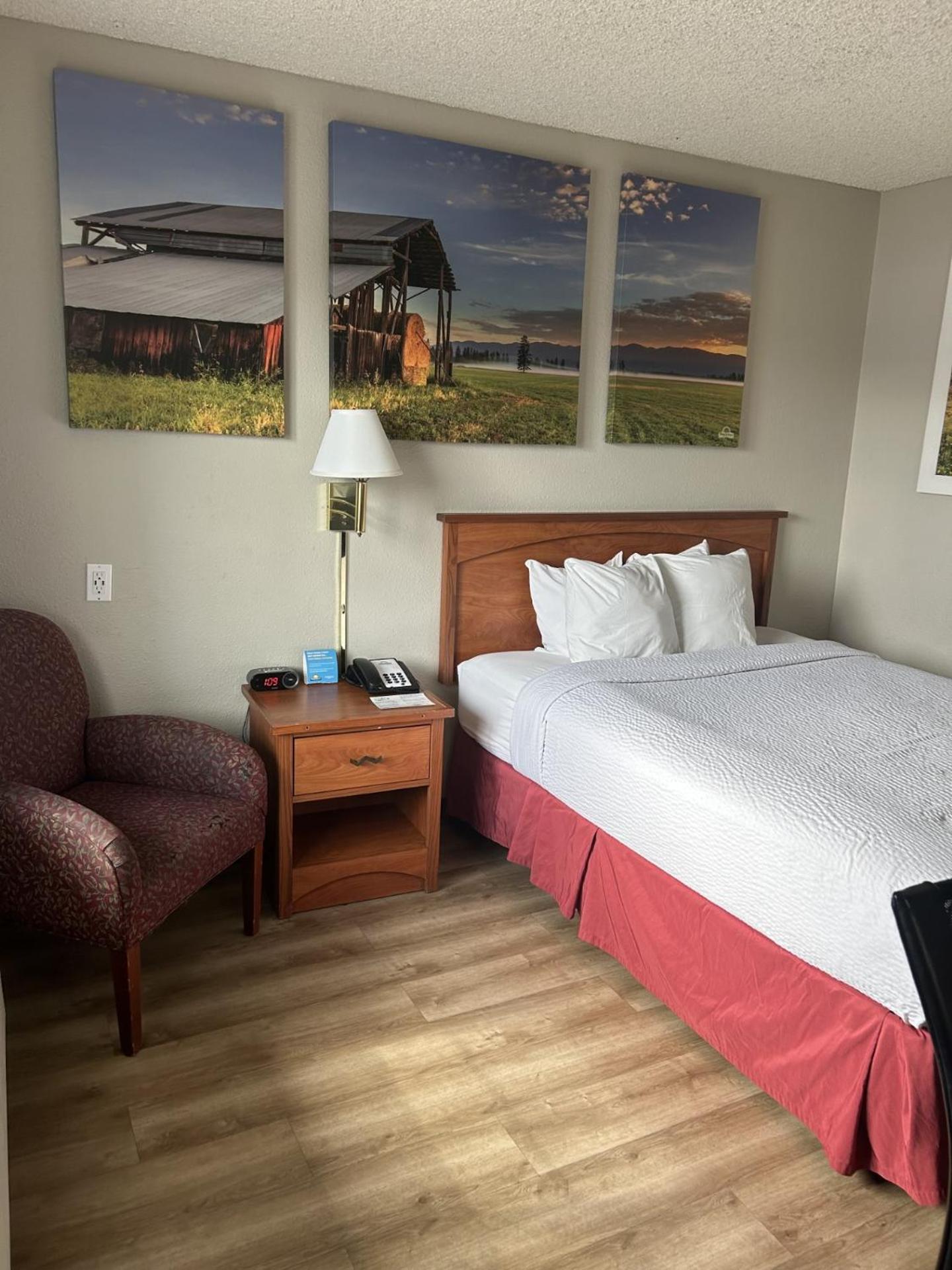 Days Inn By Wyndham Терлок Экстерьер фото
