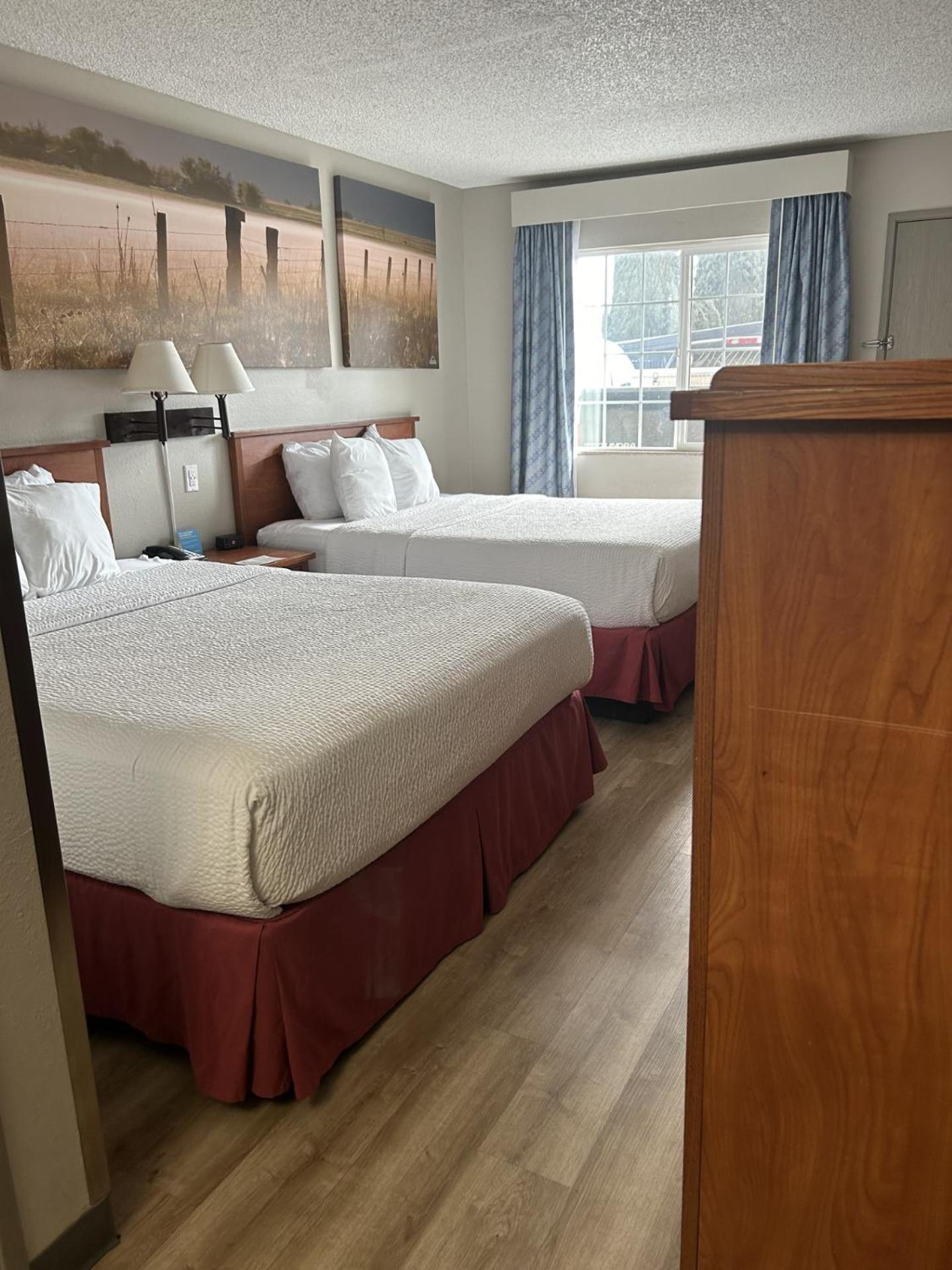 Days Inn By Wyndham Терлок Экстерьер фото